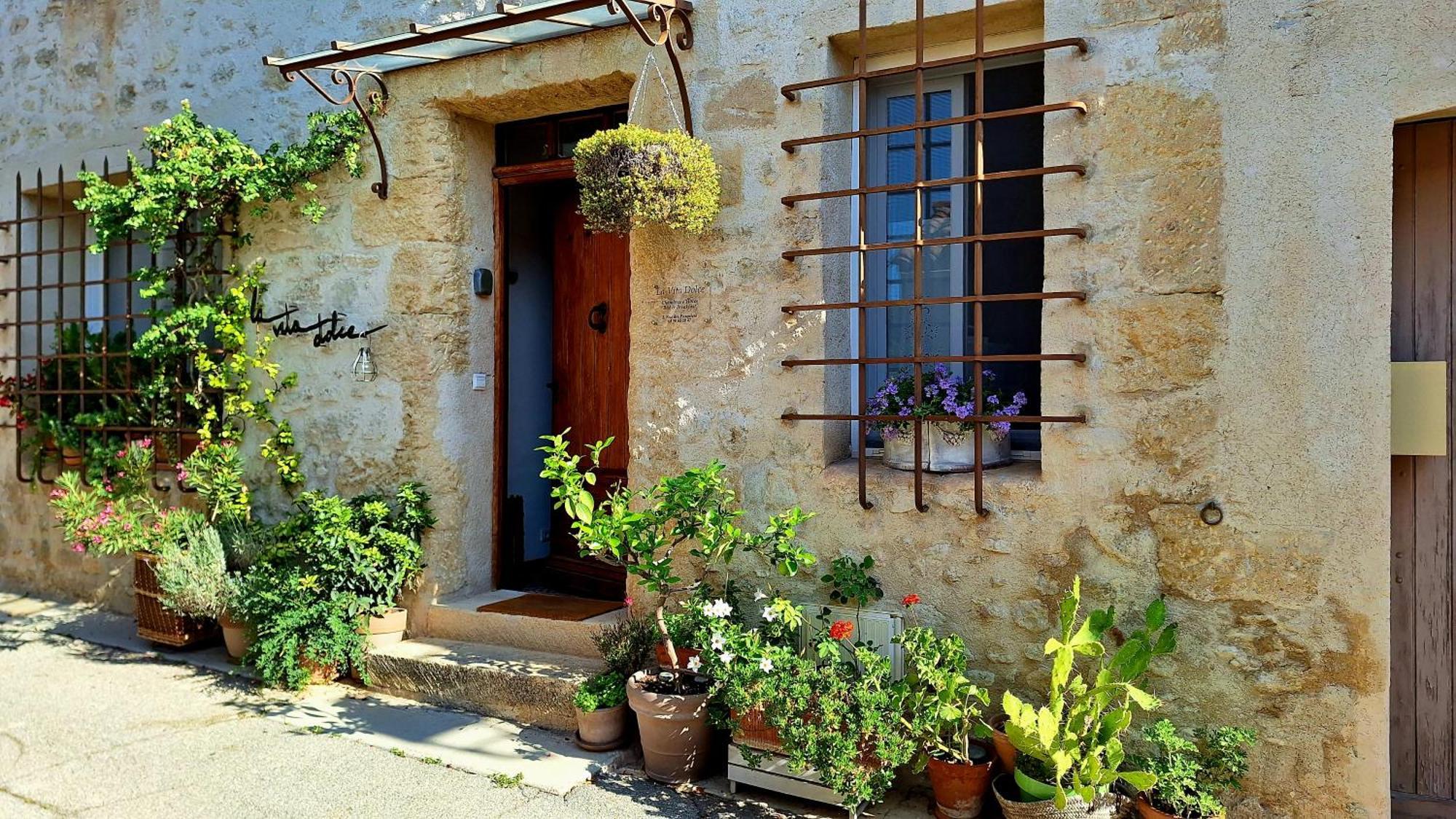 La Vita Dolce, Luberon Grambois Екстериор снимка