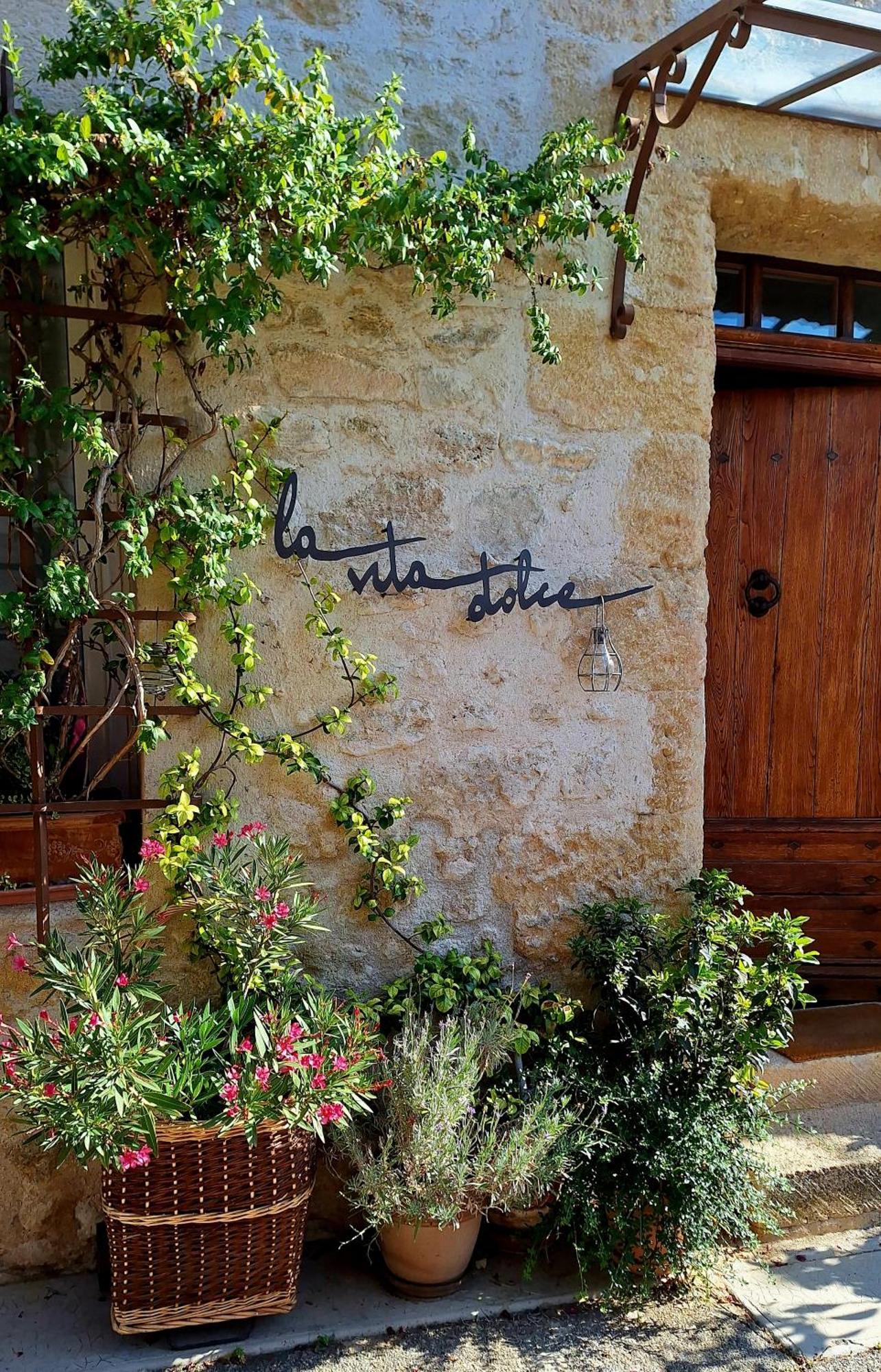 La Vita Dolce, Luberon Grambois Екстериор снимка
